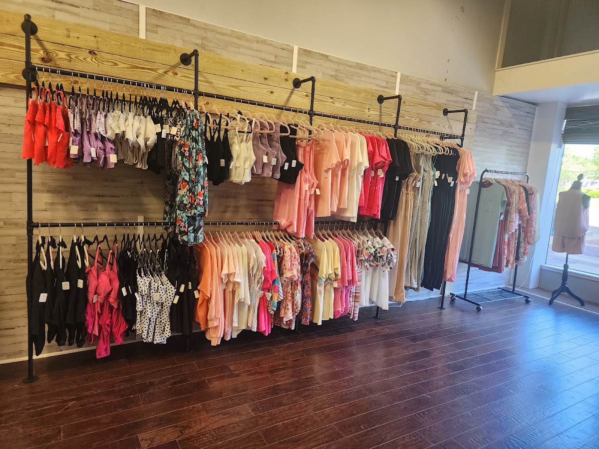 Serenity Styles Salon and Boutique, photographed by a Google contributor