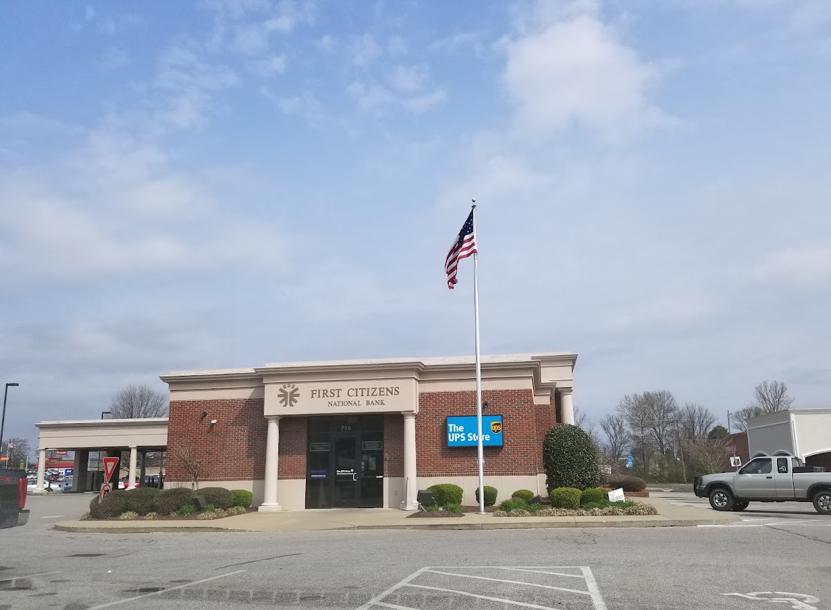 The UPS Store, photographed by a Google contributor