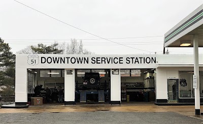 51 Downtown Service Station, photographed by a Google contributor